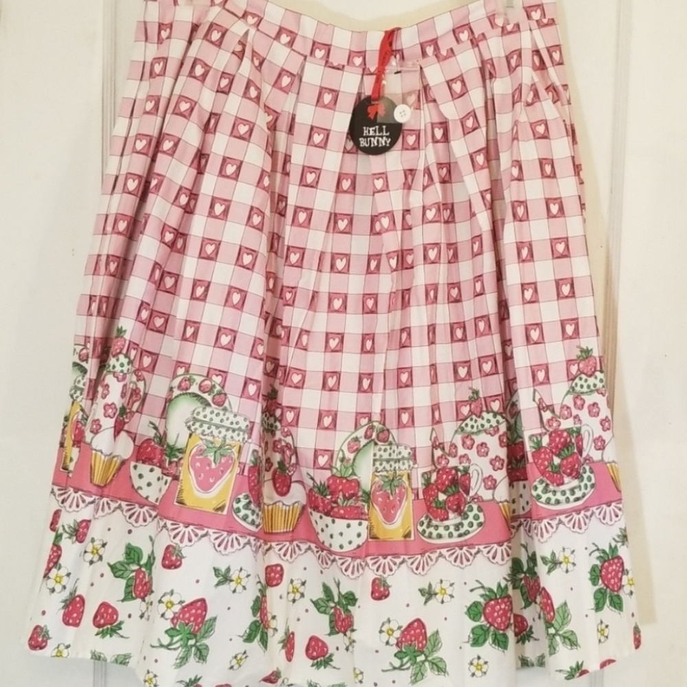 NWT Hell Bunny Strawberry Shortcake Skirt - Picture 2 of 7